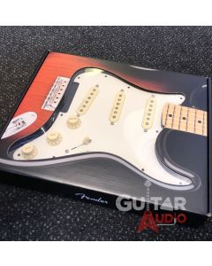 Genuine FENDER Pre-Wired VINTAGE NOISELESS Loaded 11-Hole Parchment Pickguard